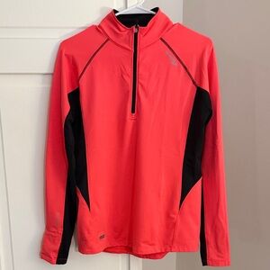 Saucony Women's Vibrant Pink and Black Performance Jacket